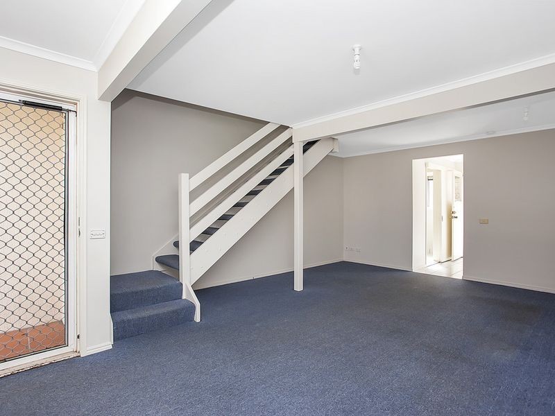 40/125 Pappas Way, Carrara QLD 4211