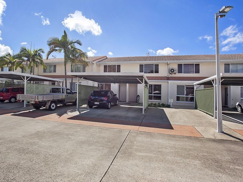 40/125 Pappas Way, Carrara QLD 4211