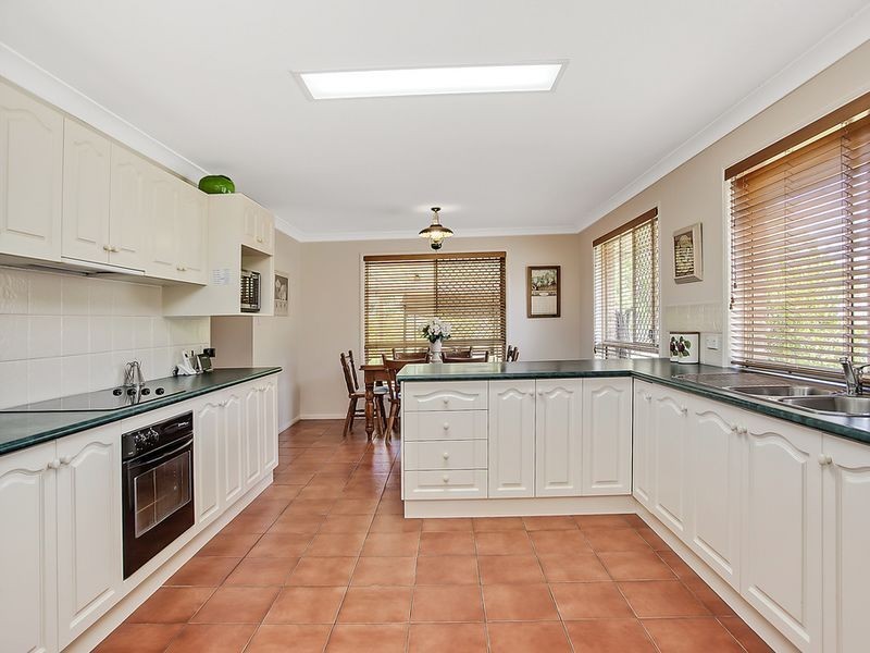 5 Birdlife Court, Nerang QLD 4211