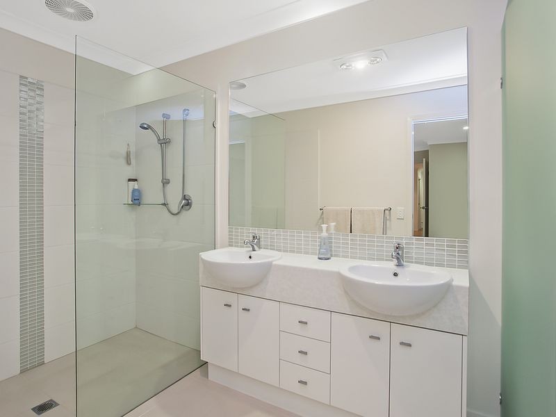 16 Banjo Crescent, Gilston QLD 4211