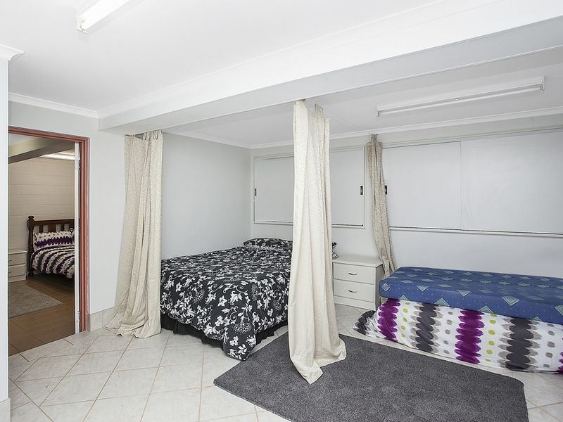 45 Balfour Crescent, Highland Park QLD 4211