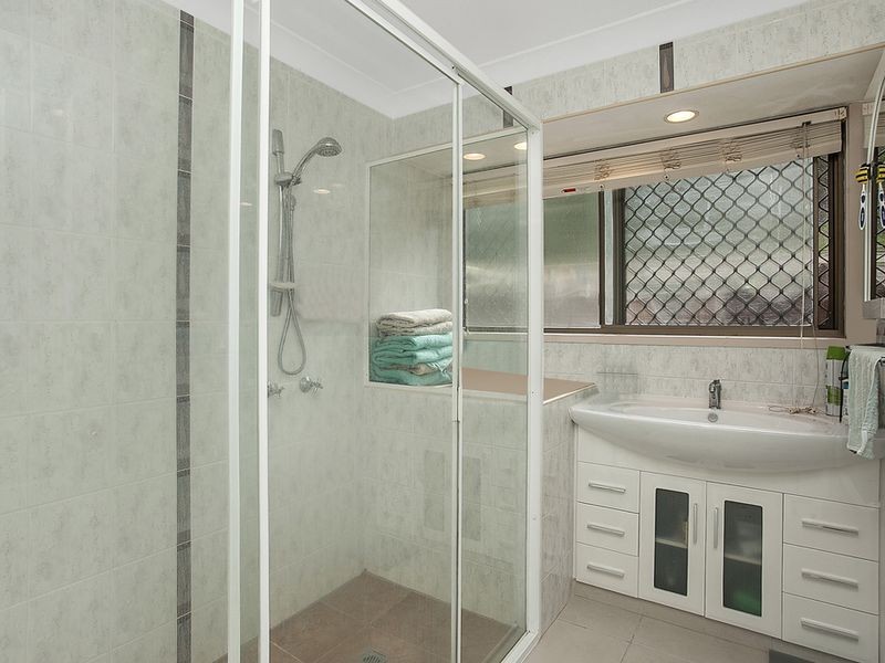 45 Balfour Crescent, Highland Park QLD 4211