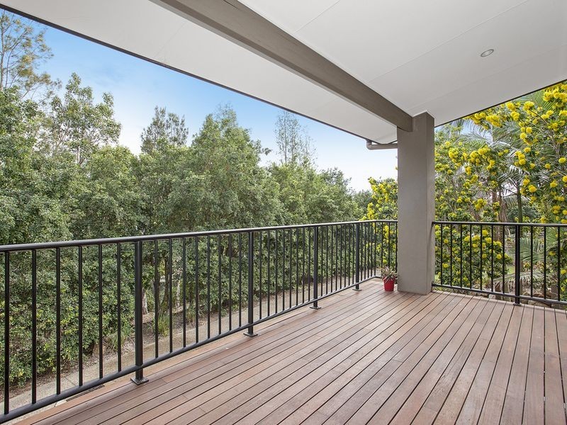 1/84 Paddington Drive, Carrara QLD 4211