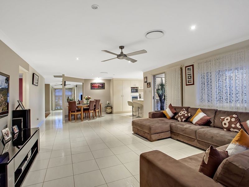 5 Abbey Rose Way, Nerang QLD 4211