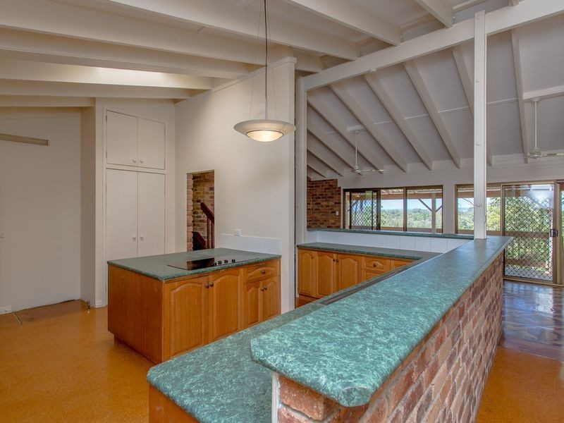 38 Summit Crescent, Carrara QLD 4211