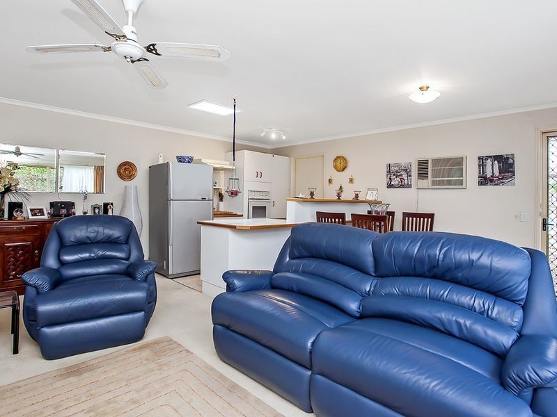 2/15 Ogilvie Crescent, Nerang QLD 4211