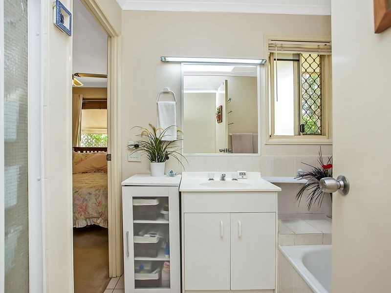 2/15 Ogilvie Crescent, Nerang QLD 4211