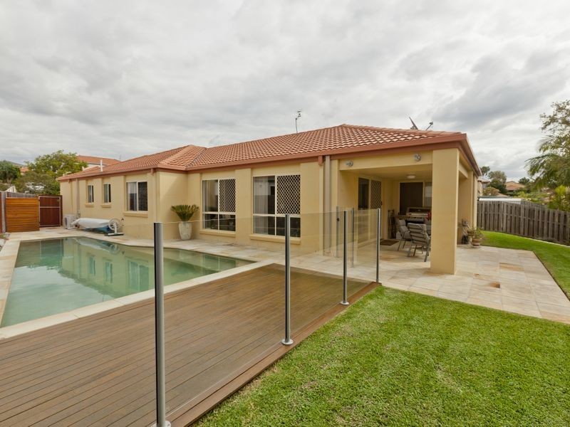 8 Kowhai Place, Nerang QLD 4211