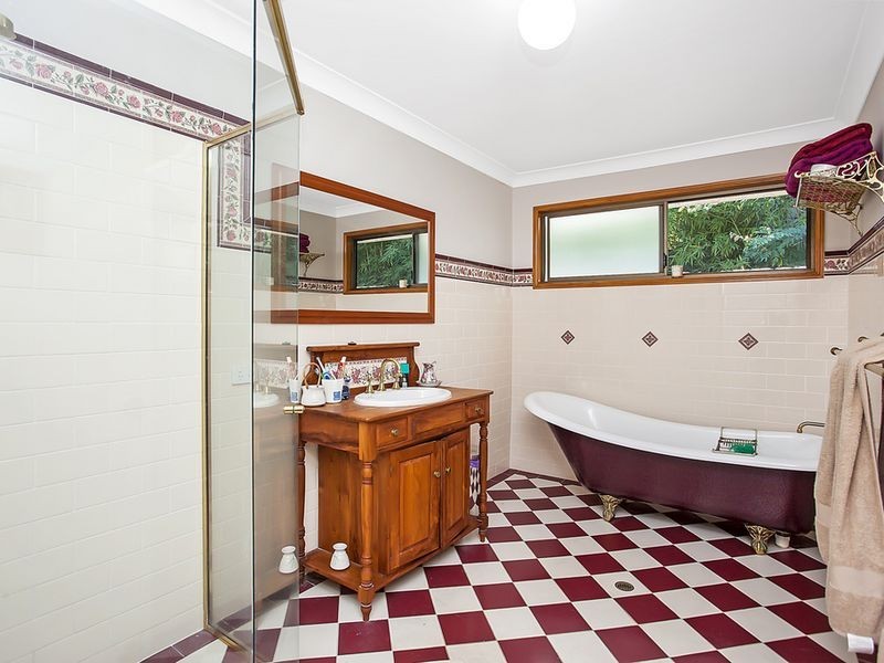 37 Alison Road, Carrara QLD 4211