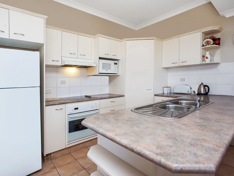 1/62 Paddington Drive, Carrara QLD 4211