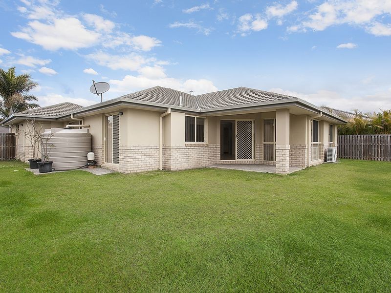 24 Oceanis Avenue, Oxenford QLD 4210
