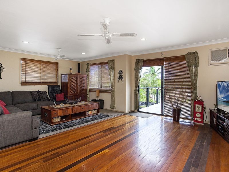 1 Ardrossan Place, Highland Park QLD 4211