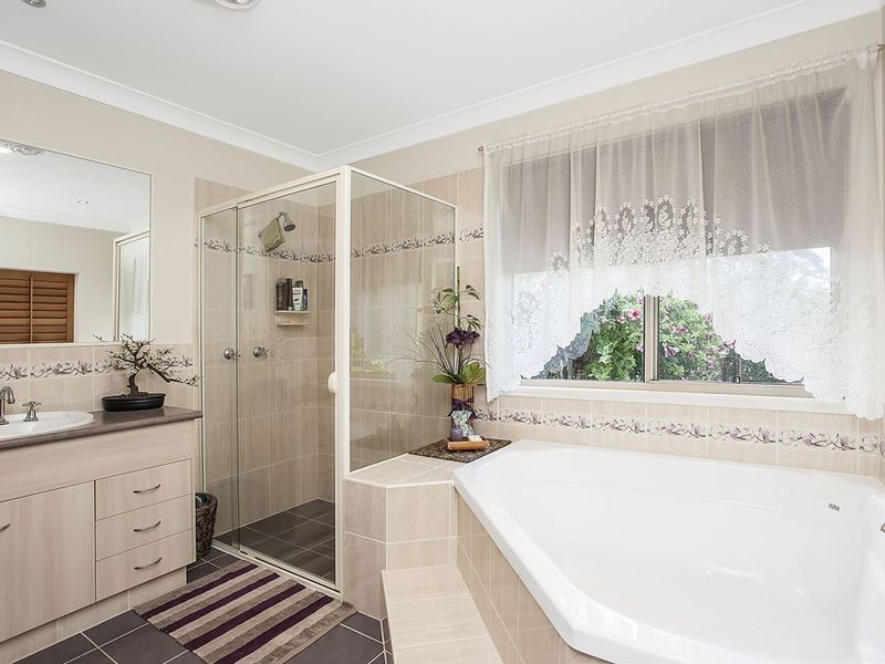 6 Nabberu Street, Maudsland QLD 4210