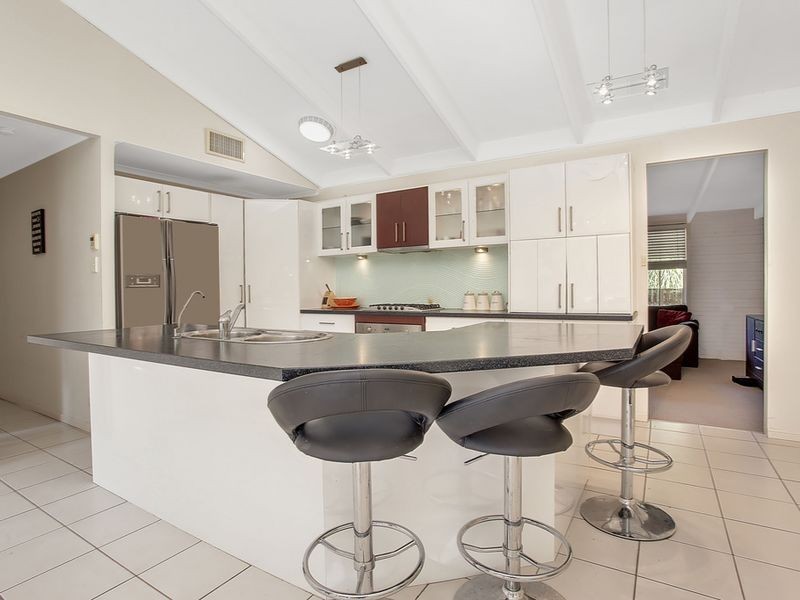 53 Yarrayne Road, Nerang QLD 4211
