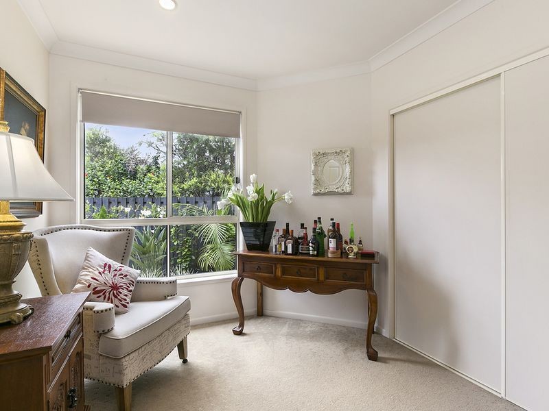 20 Rhiannon Drive, Ashmore QLD 4214