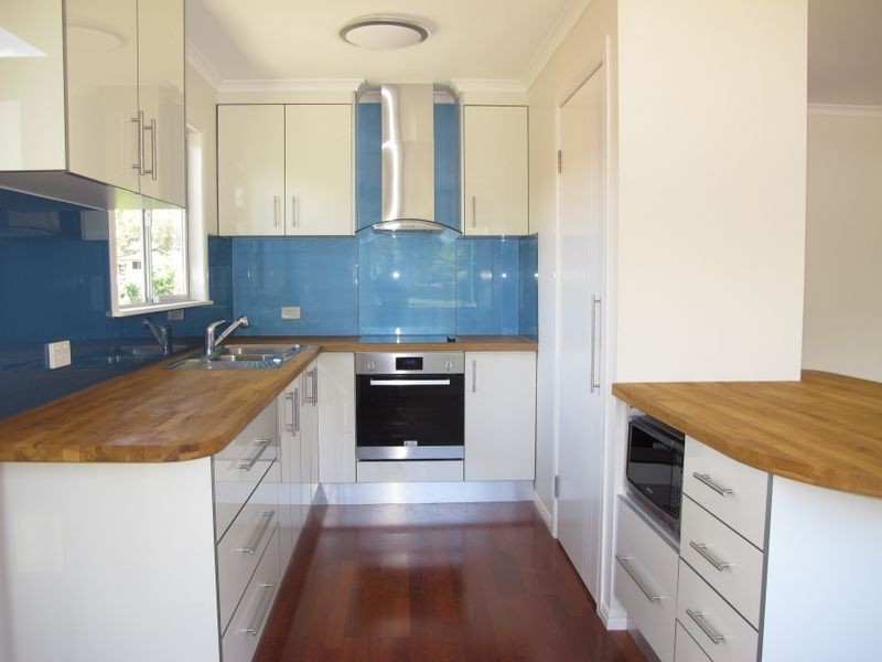 113 Kindra Avenue, Southport QLD 4215