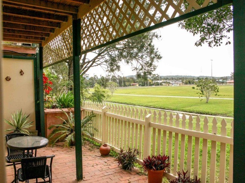 9/151 Pappas Way, Carrara QLD 4211