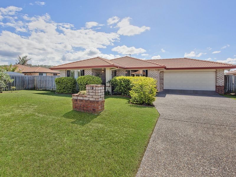 17 Meadow Way, Upper Coomera QLD 4209