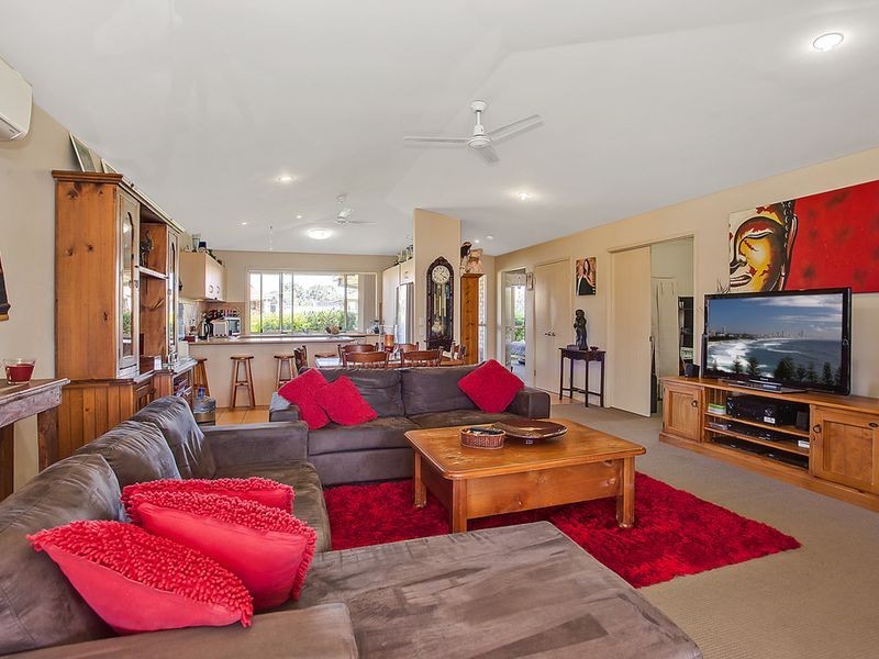 17 Meadow Way, Upper Coomera QLD 4209