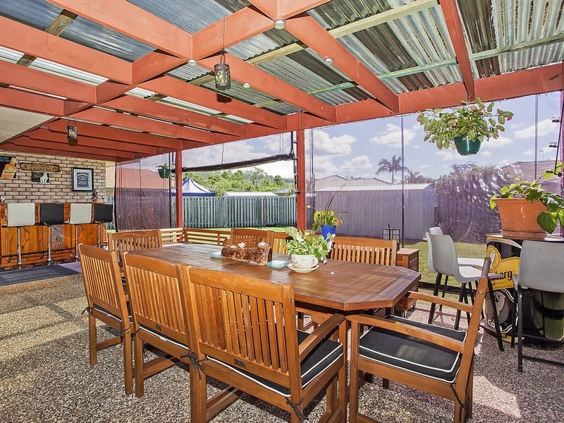 17 Meadow Way, Upper Coomera QLD 4209