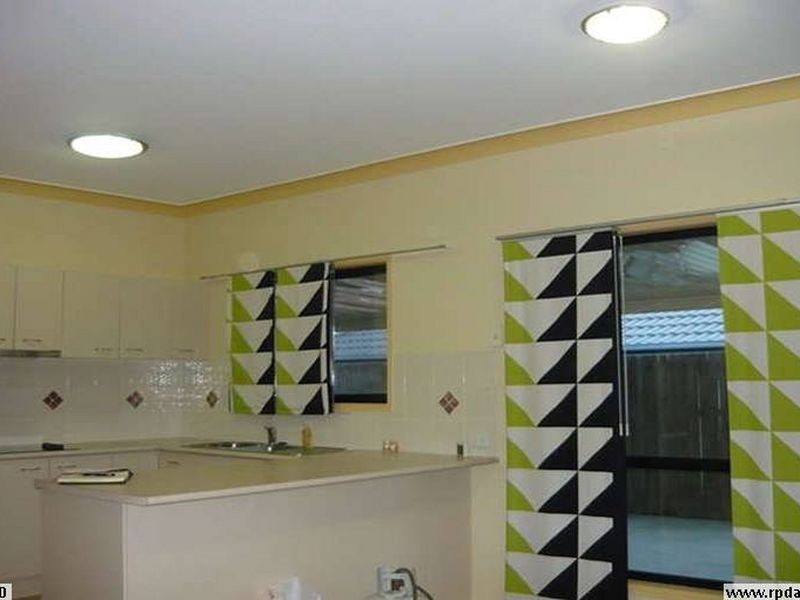 8 Bluetail Crescent, Upper Coomera QLD 4209