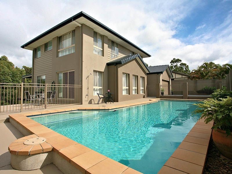 19 Trafalgar Street, Highland Park QLD 4211