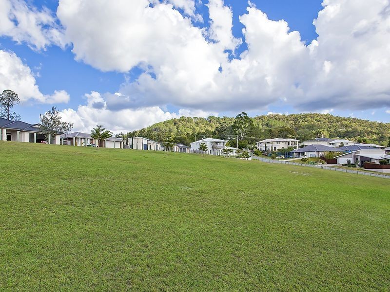 31 Flame Trees Crescent, Maudsland QLD 4210