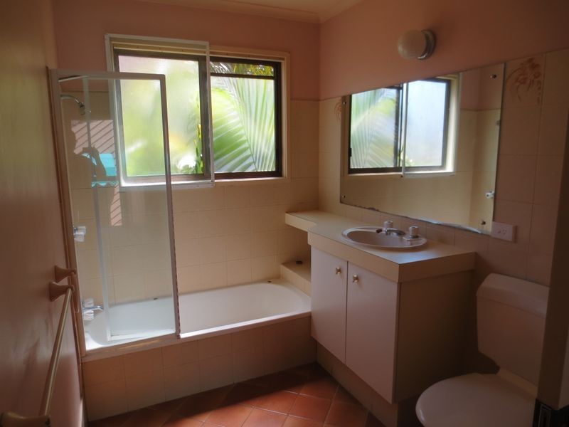 2/48 Martin Street, Nerang QLD 4211