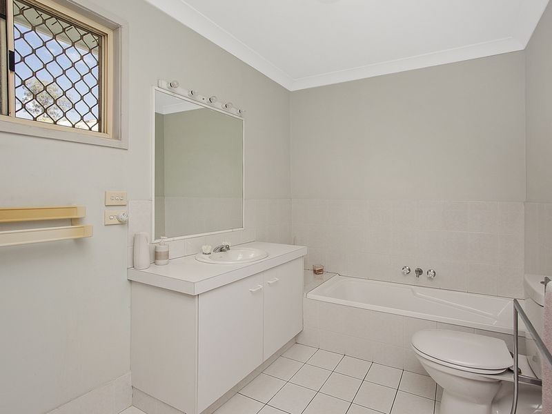 4/107 Cayuga Road, Highland Park QLD 4211