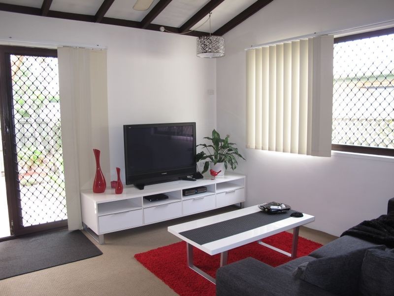 1/72 Dolphin Avenue, Mermaid Beach QLD 4218