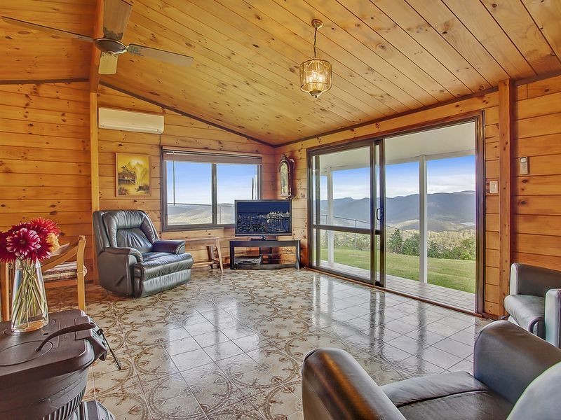 721 Beechmont Road, Lower Beechmont QLD 4211