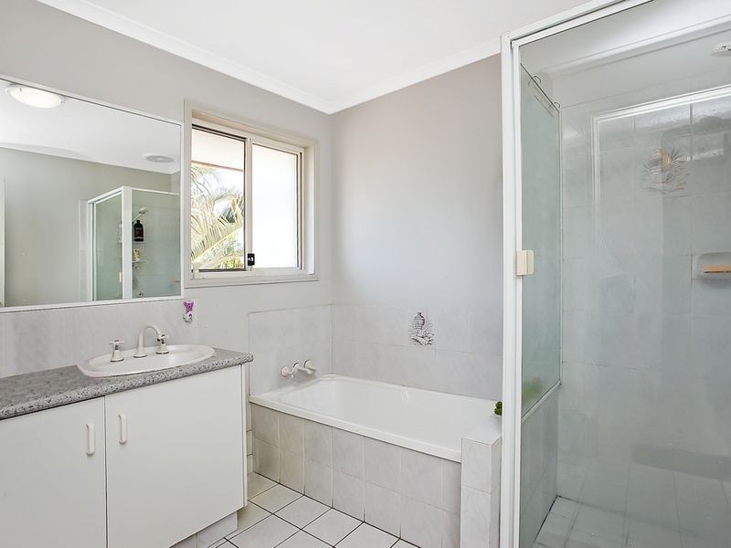 80/102 Alexander Drive, Highland Park QLD 4211