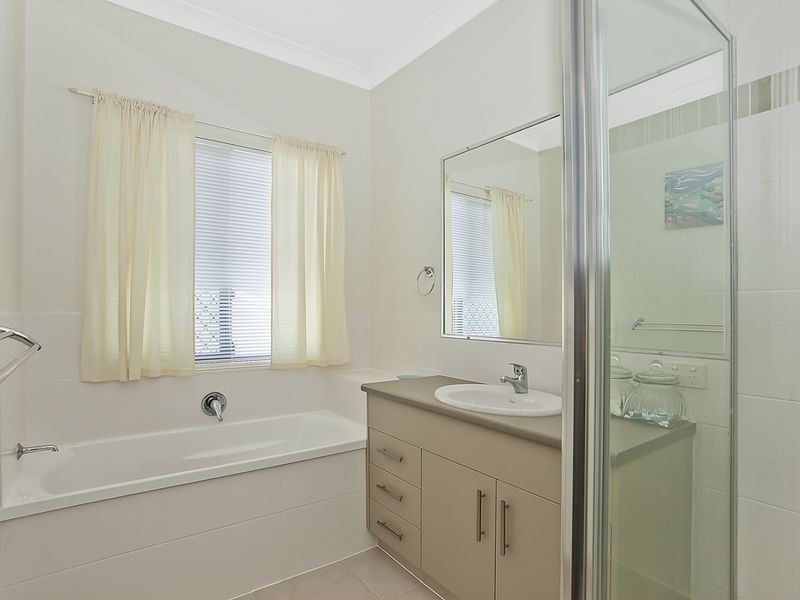 8 Parrot Court, Gilston QLD 4211