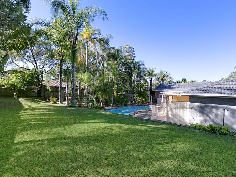 5 Garnet Court, Carrara QLD 4211