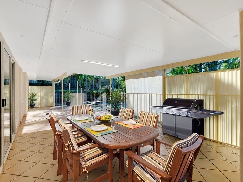 5 Garnet Court, Carrara QLD 4211