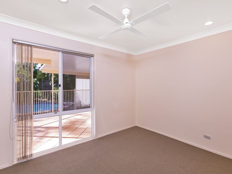 5 Garnet Court, Carrara QLD 4211