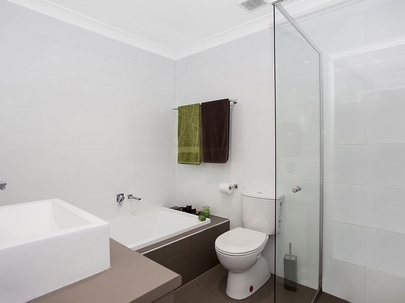 1036/6 Crestridge Crescent, Oxenford QLD 4210