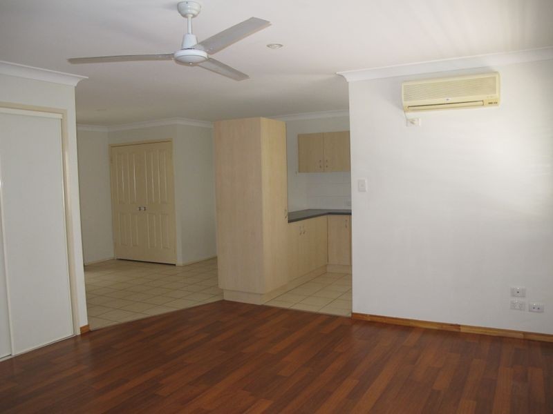 1/80 Paddington Drive, Carrara QLD 4211