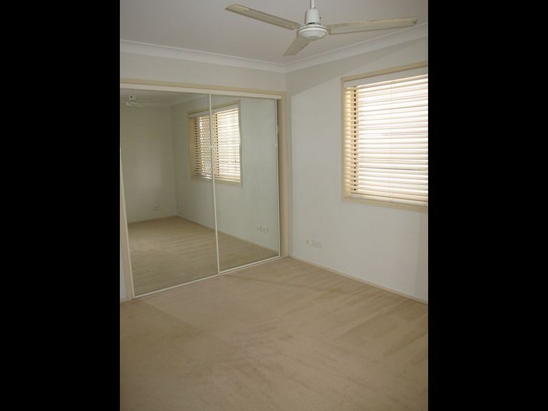 1/80 Paddington Drive, Carrara QLD 4211