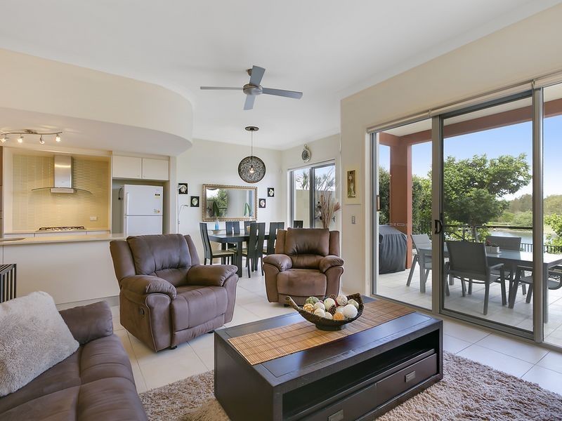 3060 Quay South Drive, Carrara QLD 4211