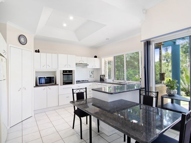 3 Garvie Place, Highland Park QLD 4211