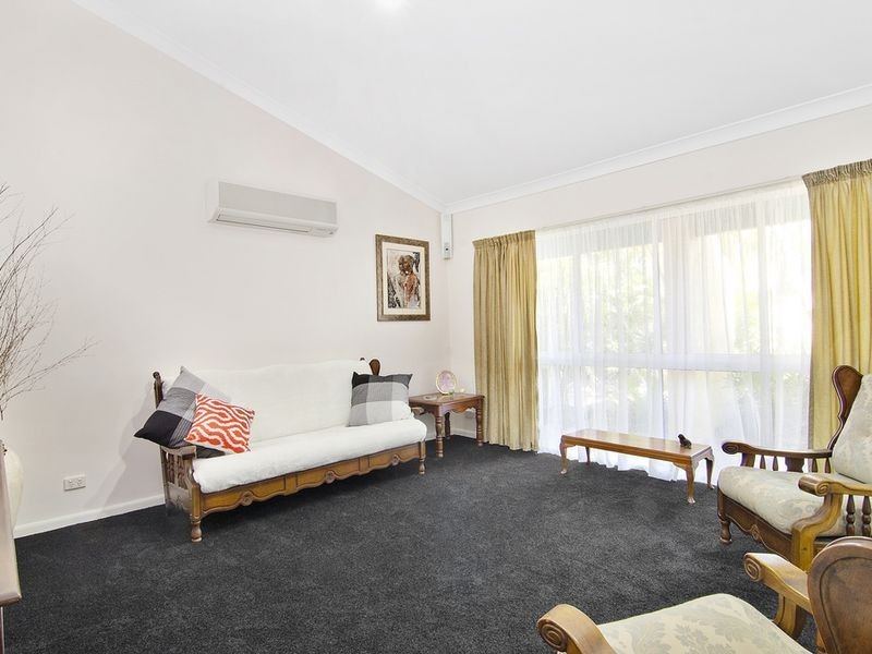 3 Garvie Place, Highland Park QLD 4211
