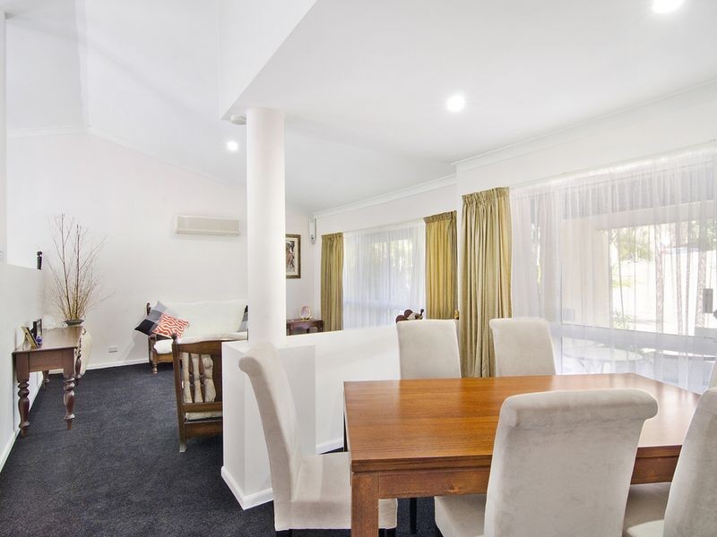 3 Garvie Place, Highland Park QLD 4211
