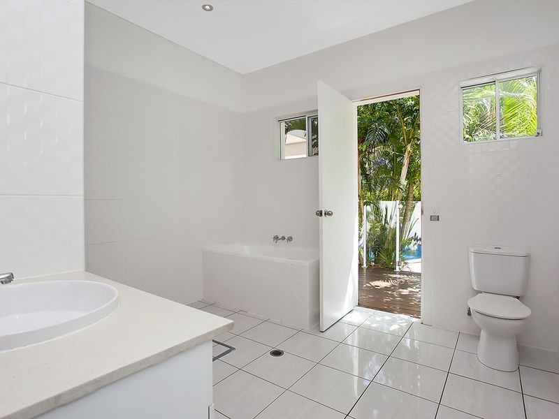 3 Ainsley Avenue, Ashmore QLD 4214