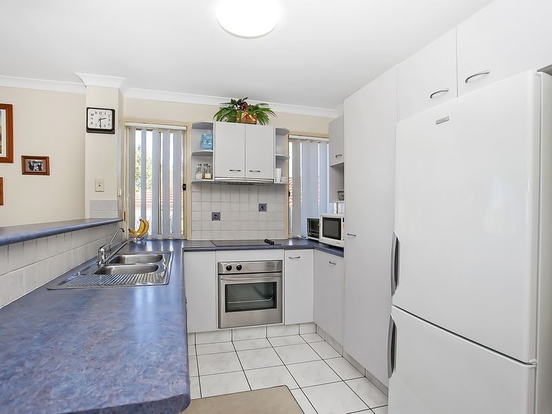 22 Kowhai Place, Nerang QLD 4211