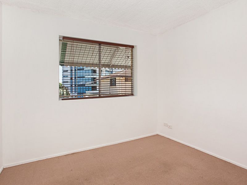 33/224 Marine Parade, Labrador QLD 4215