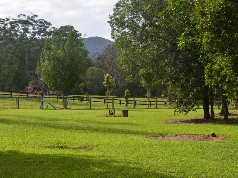 41 Sherlock Court, Guanaba QLD 4210