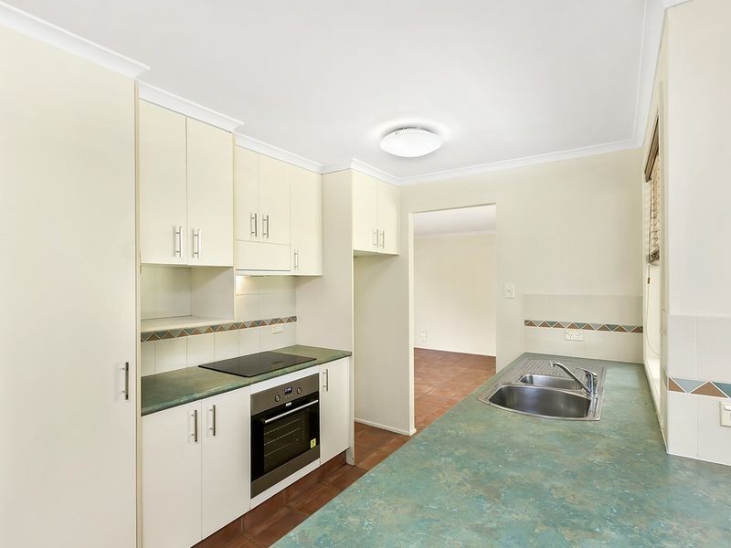 10 Burgundy Court, Highland Park QLD 4211