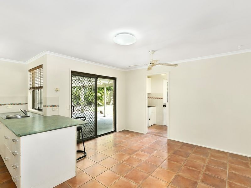 10 Burgundy Court, Highland Park QLD 4211