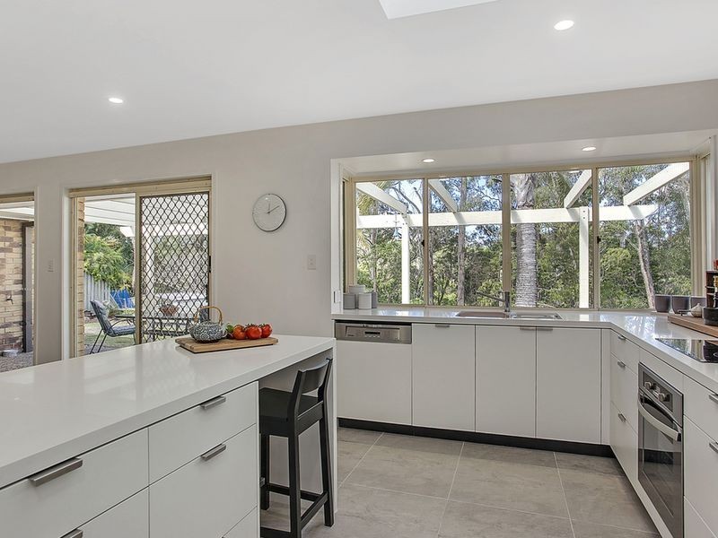 15 Hoban Court, Nerang QLD 4211